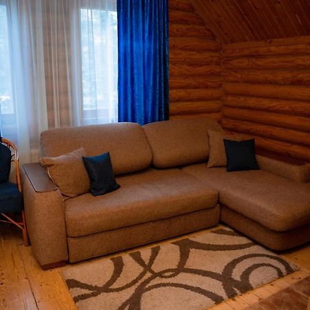 Hotel Gostiniy Dvor Non-Stop à Kherson Extérieur photo