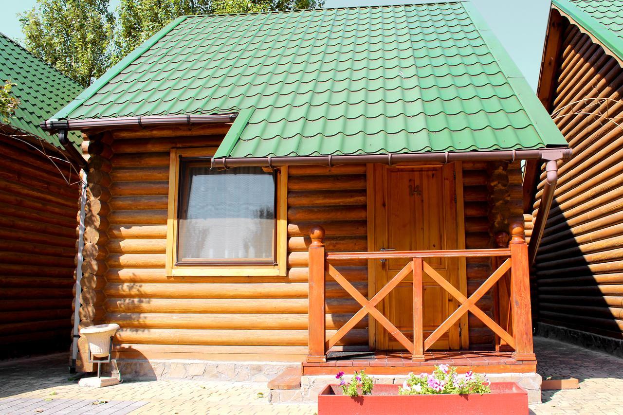 Hotel Gostiniy Dvor Non-Stop à Kherson Extérieur photo