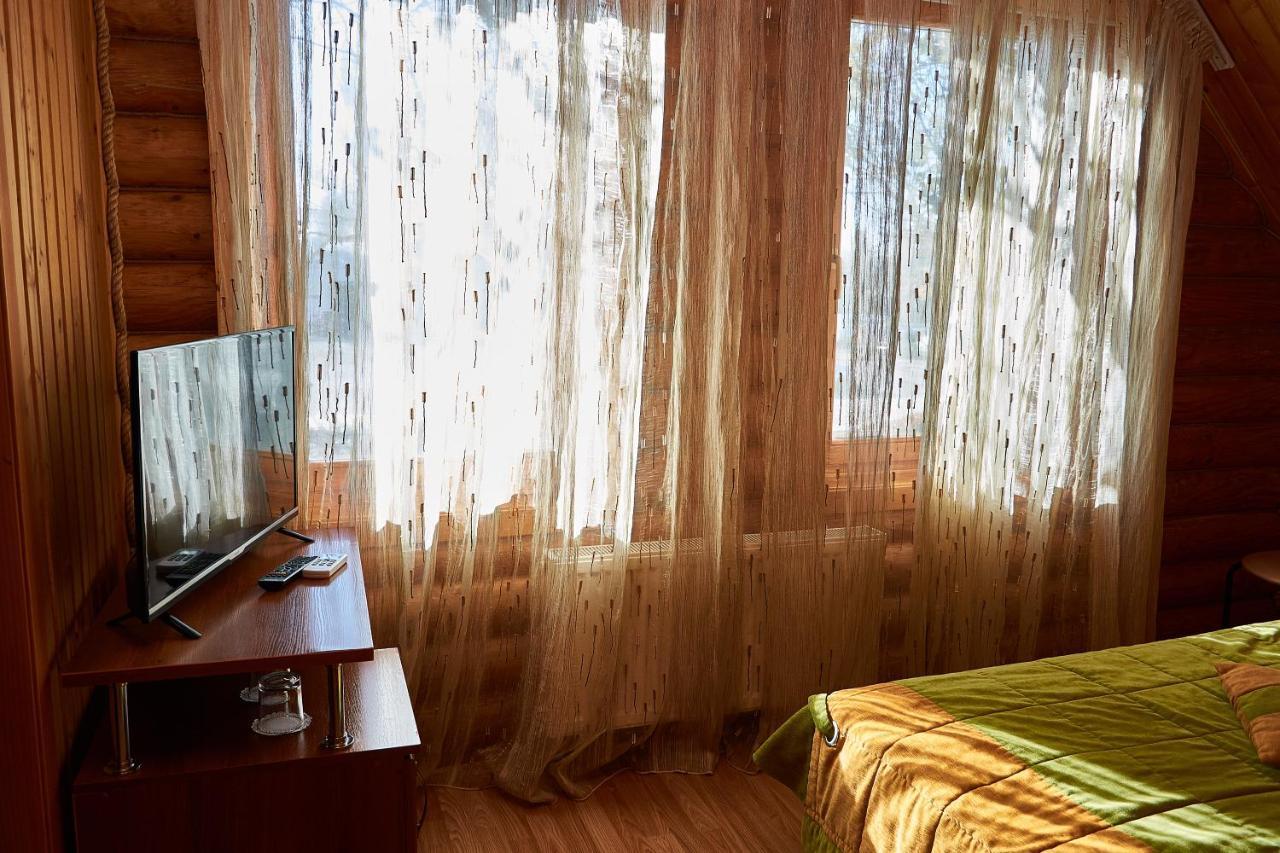 Hotel Gostiniy Dvor Non-Stop à Kherson Extérieur photo